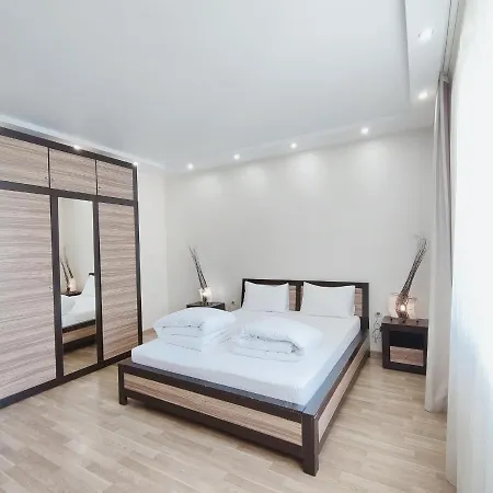 Apartment Positive *
