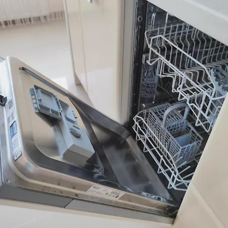 Apartment Positive